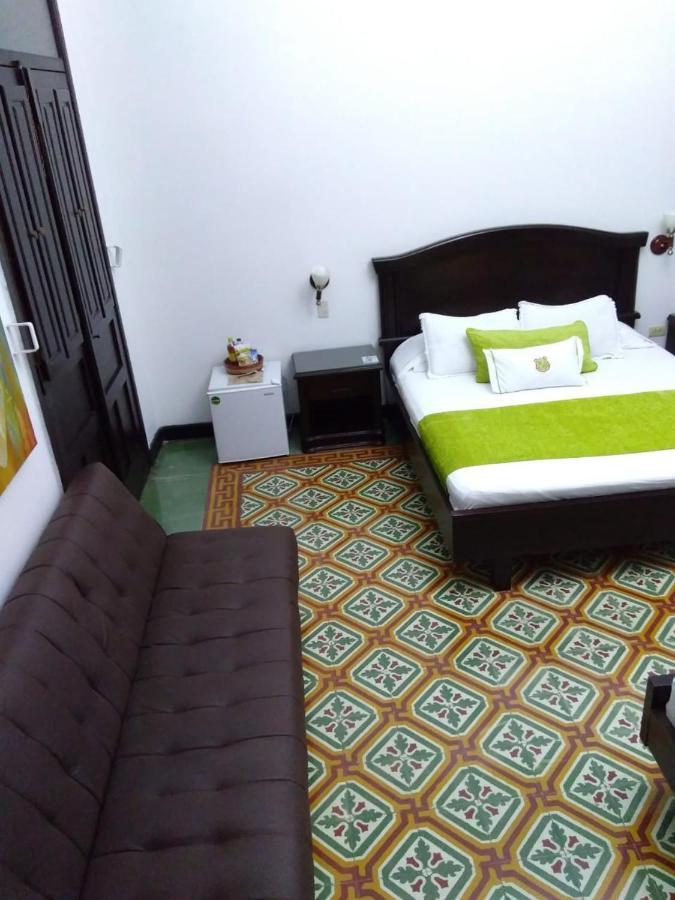 Hotel Casa Escobar Buga Esterno foto