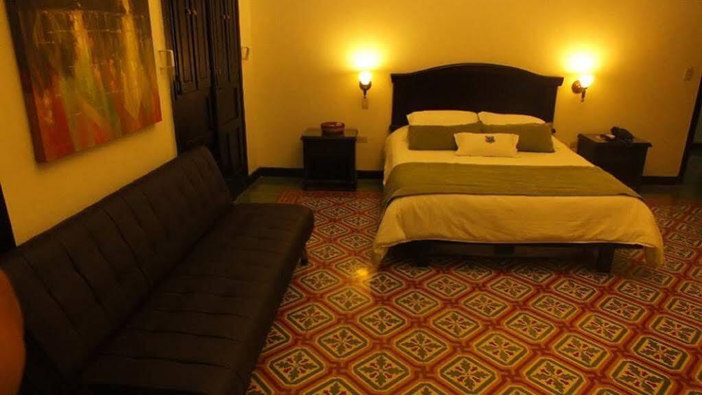 Hotel Casa Escobar Buga Esterno foto